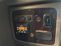 2022 Peterbilt 389