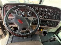2021 Peterbilt 389