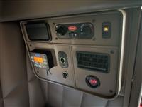 2021 Peterbilt 389