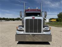 2021 Peterbilt 389