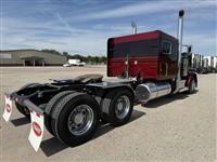 2022 Peterbilt 389