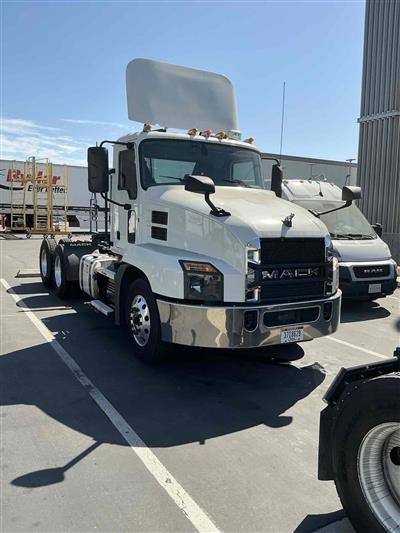 2021 Mack AN64T