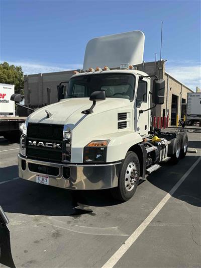 2021 Mack AN64T