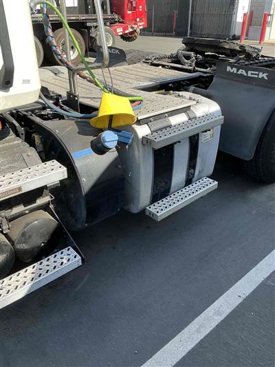 2021 Mack AN64T