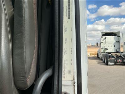 2023 Volvo VNL64T860