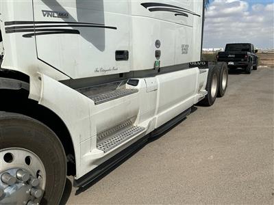 2023 Volvo VNL64T860