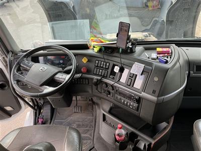 2023 Volvo VNL64T860