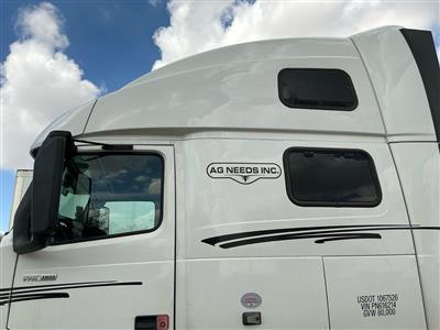 2023 Volvo VNL64T860