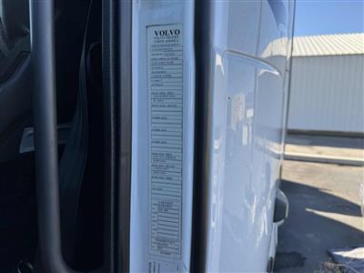 2023 Volvo VNL64T860