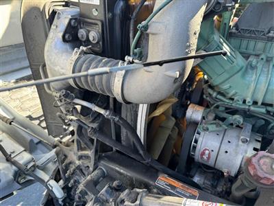 2023 Volvo VNL64T860