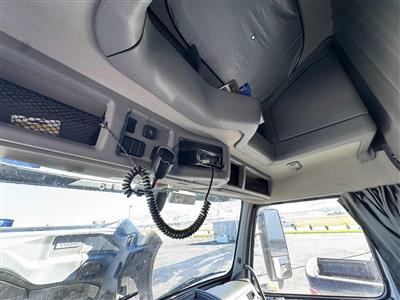 2023 Volvo VNL64T860
