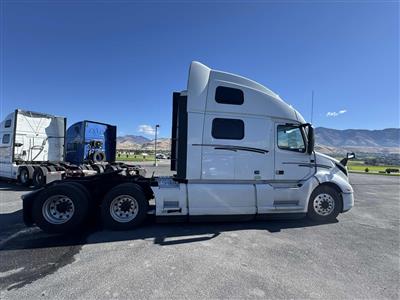 2023 Volvo VNL64T860