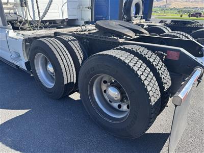 2023 Volvo VNL64T860