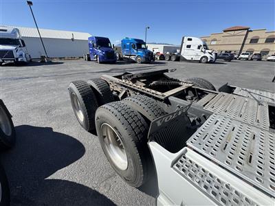 2023 Volvo VNL64T860