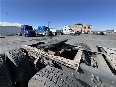 2023 Volvo VNL64T860