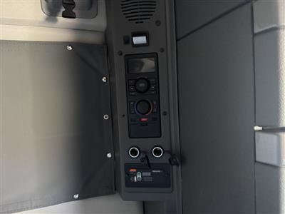 2023 Volvo VNL64T860