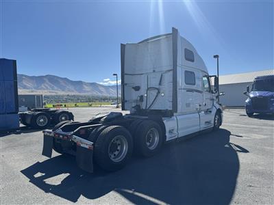 2023 Volvo VNL64T860