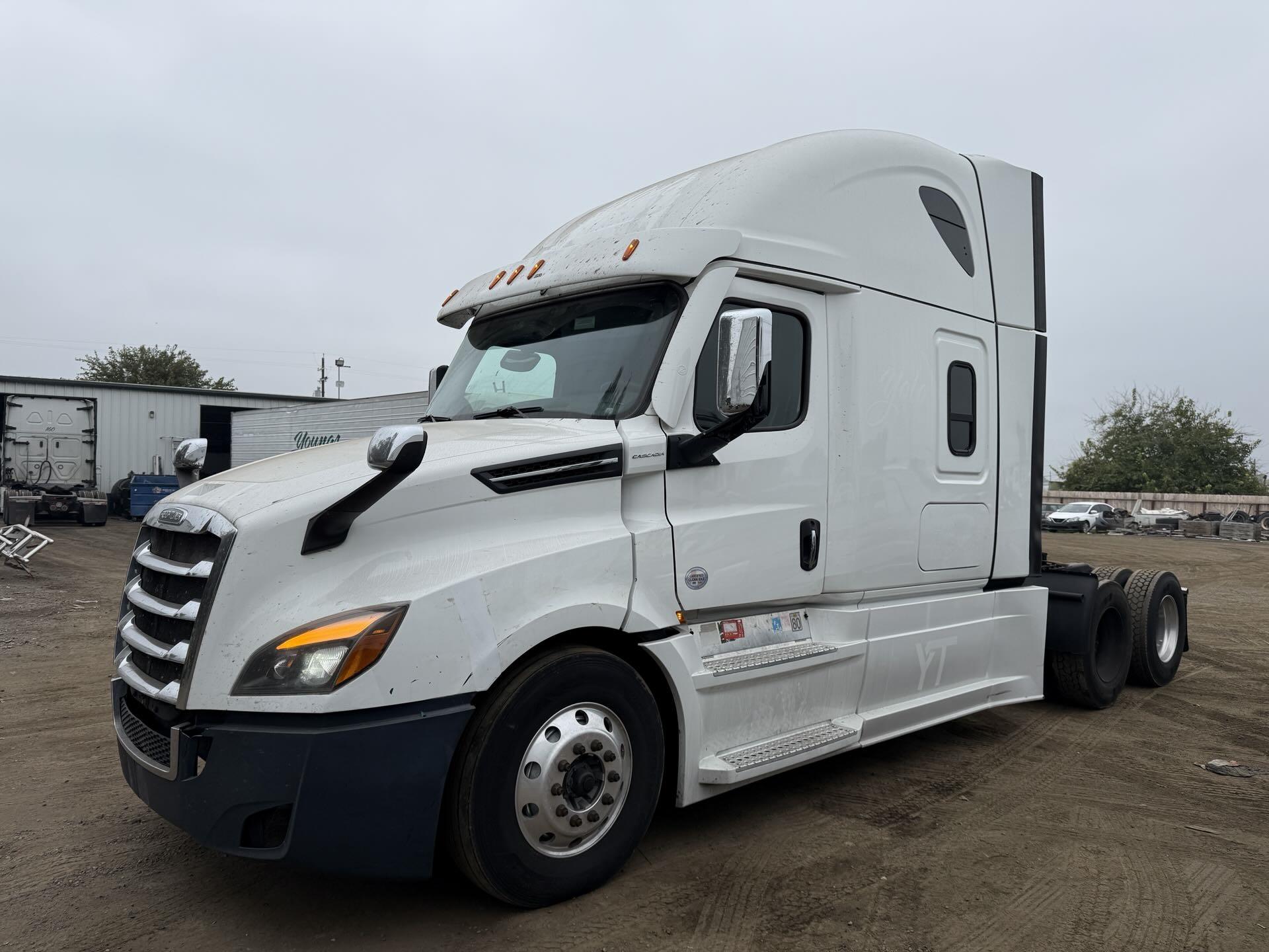 2023 Freightliner PT126064ST