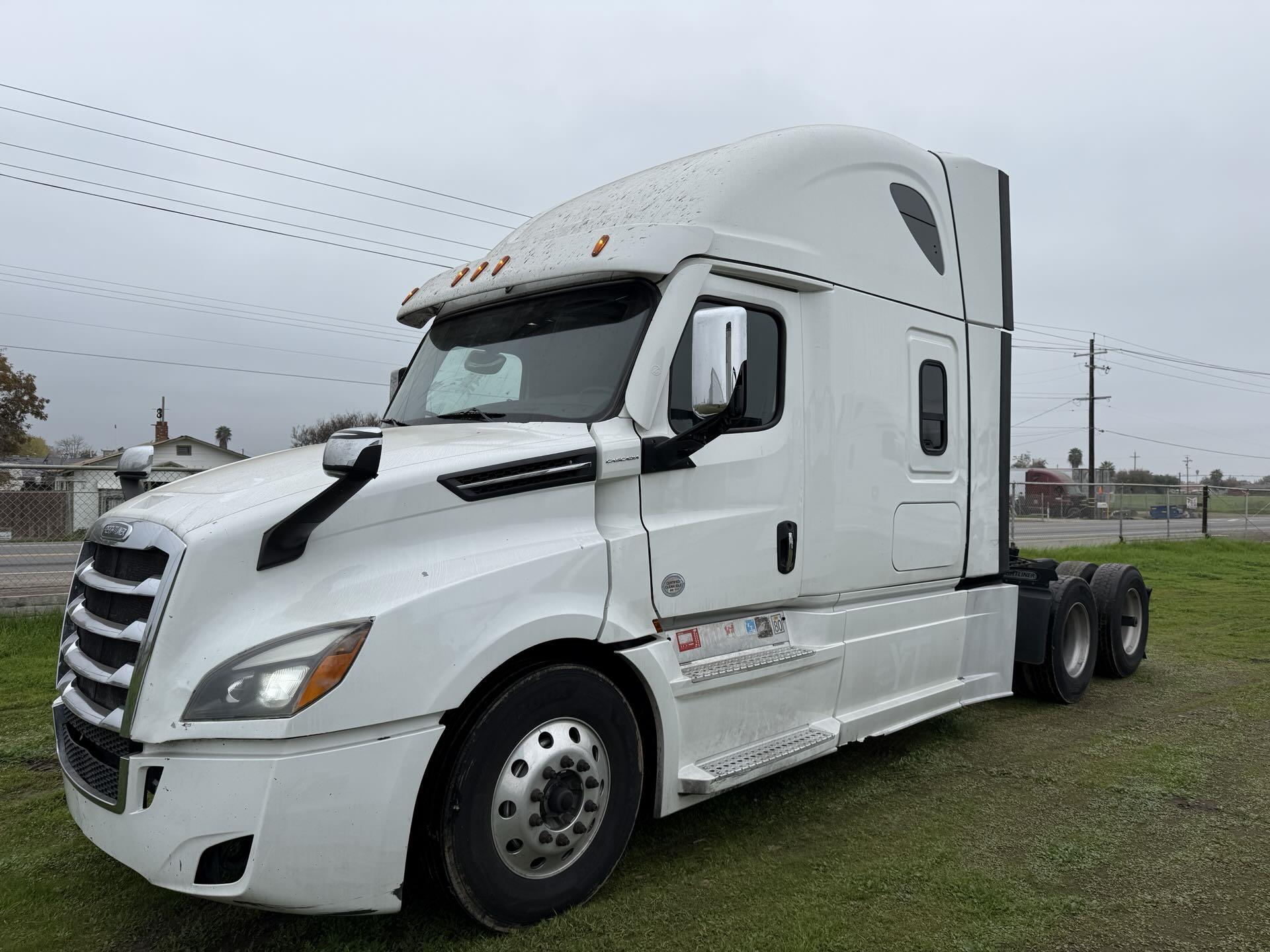2023 Freightliner PT126064ST