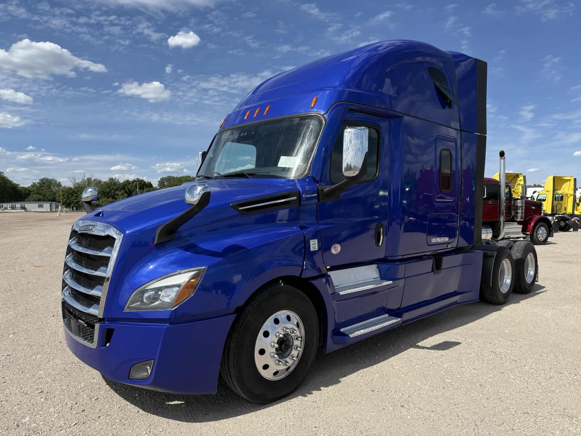 2023 Freightliner PT126064ST