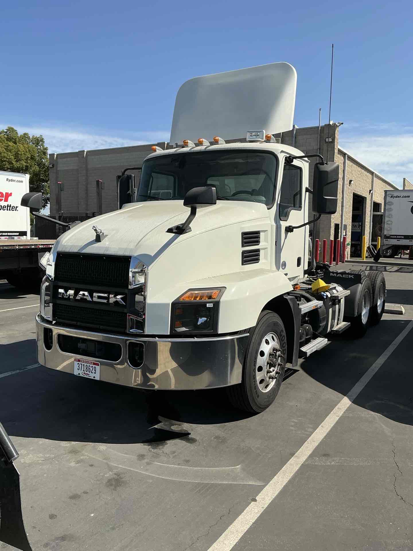 2021 Mack AN64T
