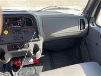 2023 Freightliner M2 106