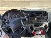 2023 Freightliner M2 106