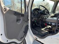 2023 Freightliner M2 106