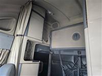 2010 Freightliner CA125