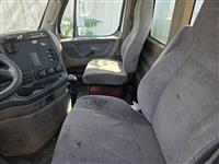 2010 Freightliner CA125