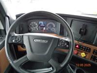 2022 Freightliner PT126SLP