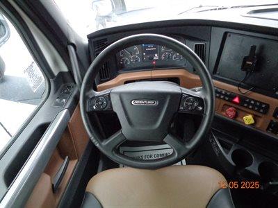 2021 Freightliner PT126SLP