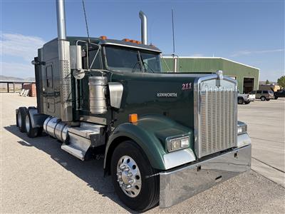 2021 Kenworth W900B