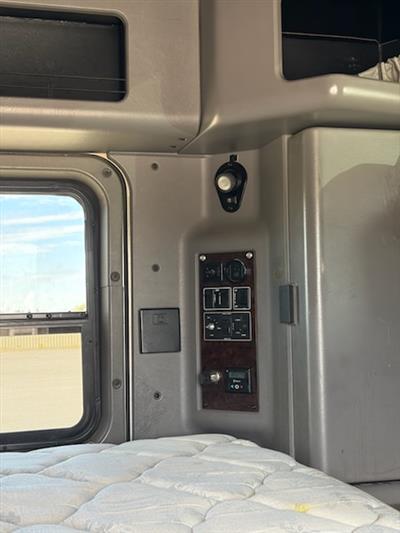 2021 Kenworth W900B