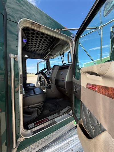 2021 Kenworth W900B
