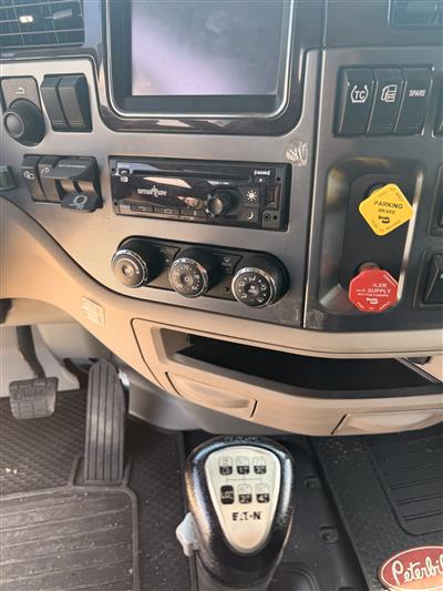 2020 Peterbilt 579