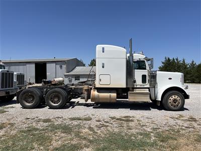 2020 Peterbilt 389