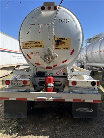 2011 Heil 8800 gallon