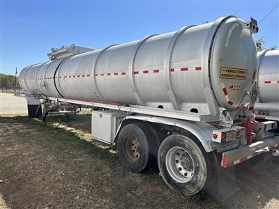 2011 Heil 8800 gallon