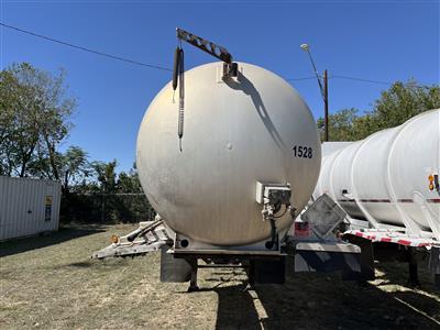 2014 Troxell 8400 gallon