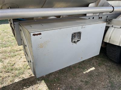 2014 Troxell 8400 gallon