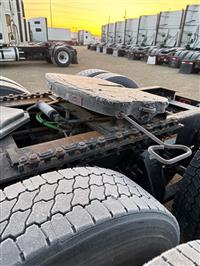 2017 Freightliner X12564ST