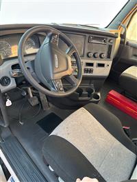 2017 Freightliner X12564ST