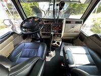 2005 Kenworth W900L