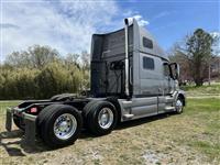 2014 Volvo VNL780