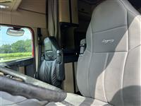 2018 Freightliner Coronado 122SD