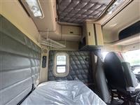 2018 Freightliner Coronado 122SD