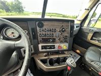 2018 Freightliner Coronado 122SD