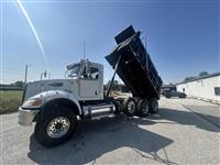2016 Peterbilt 348