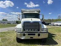 2014 Mack GU713